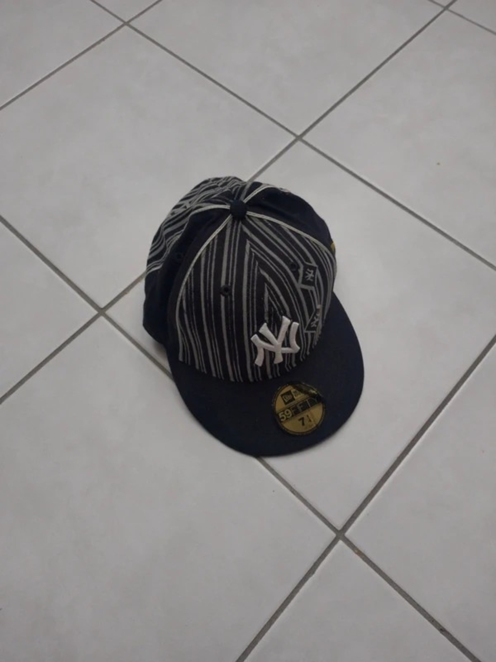 New Era Navy and White Pinstripe New York Yankees Fitted Hat